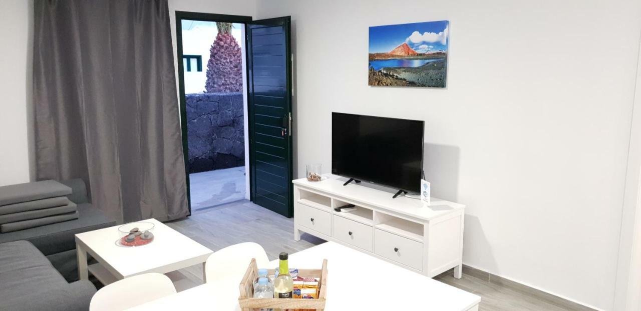 House First Line Of The Sea Villa Costa Teguise Dış mekan fotoğraf